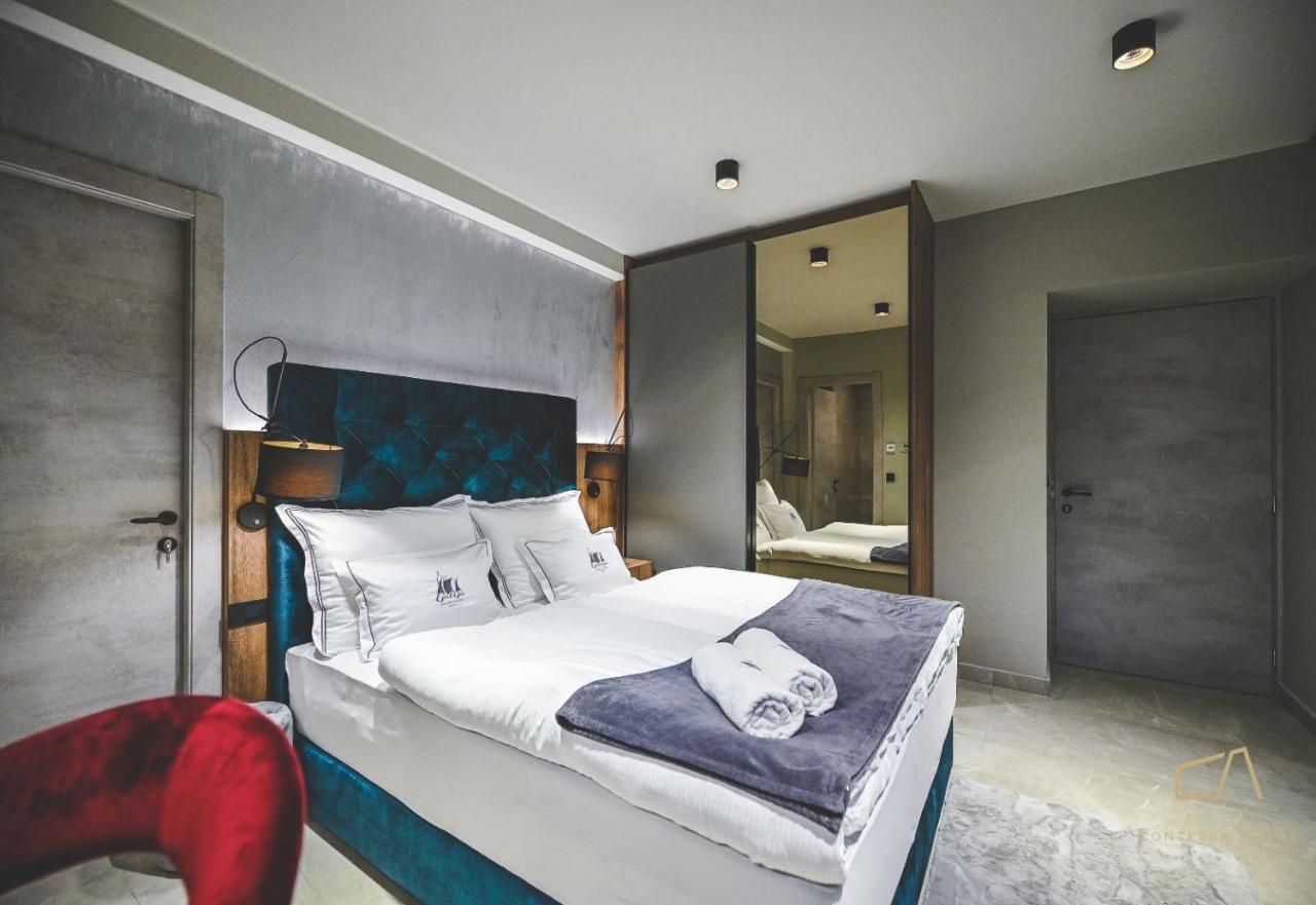 קרק Galija Luxury Suites מראה חיצוני תמונה