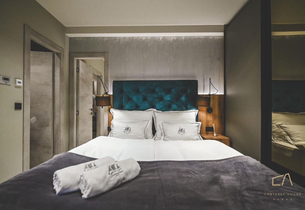 קרק Galija Luxury Suites מראה חיצוני תמונה