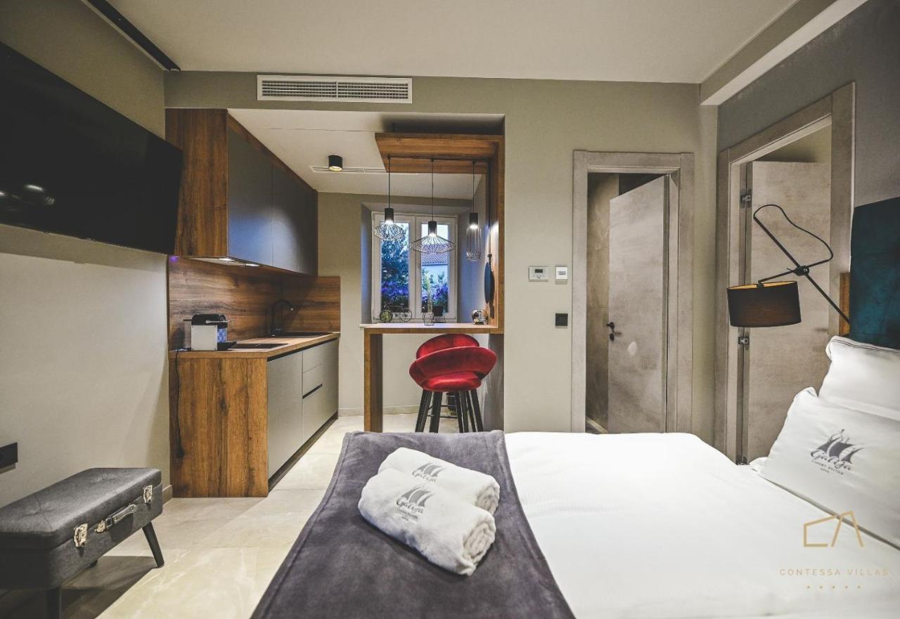 קרק Galija Luxury Suites מראה חיצוני תמונה