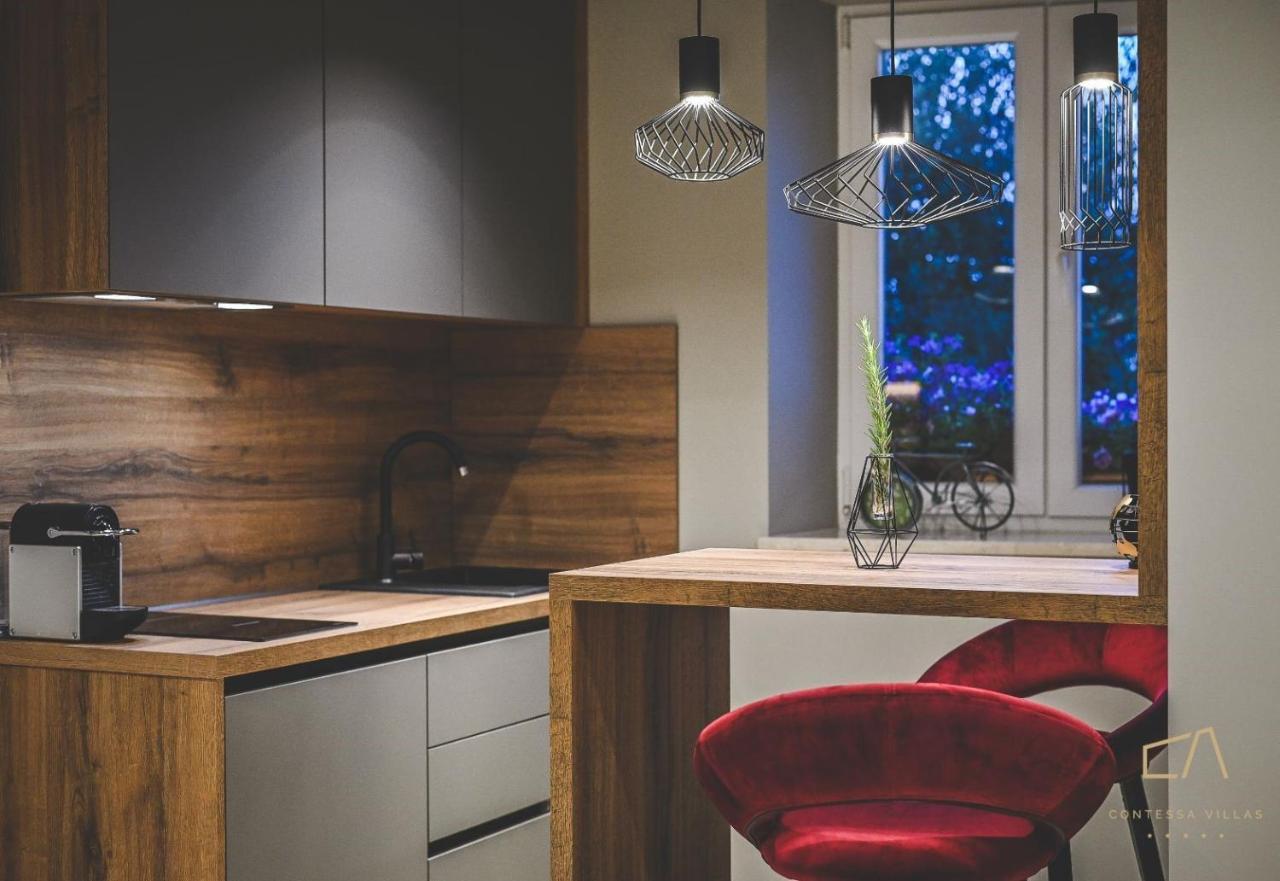 קרק Galija Luxury Suites מראה חיצוני תמונה
