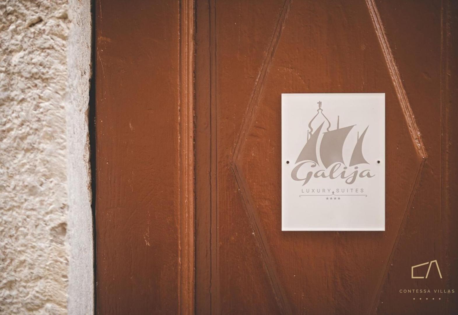 קרק Galija Luxury Suites מראה חיצוני תמונה